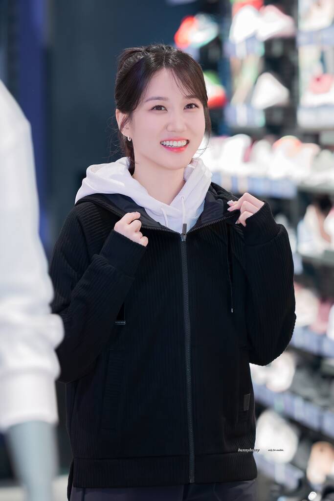 스케쳐스 팝업 스토어